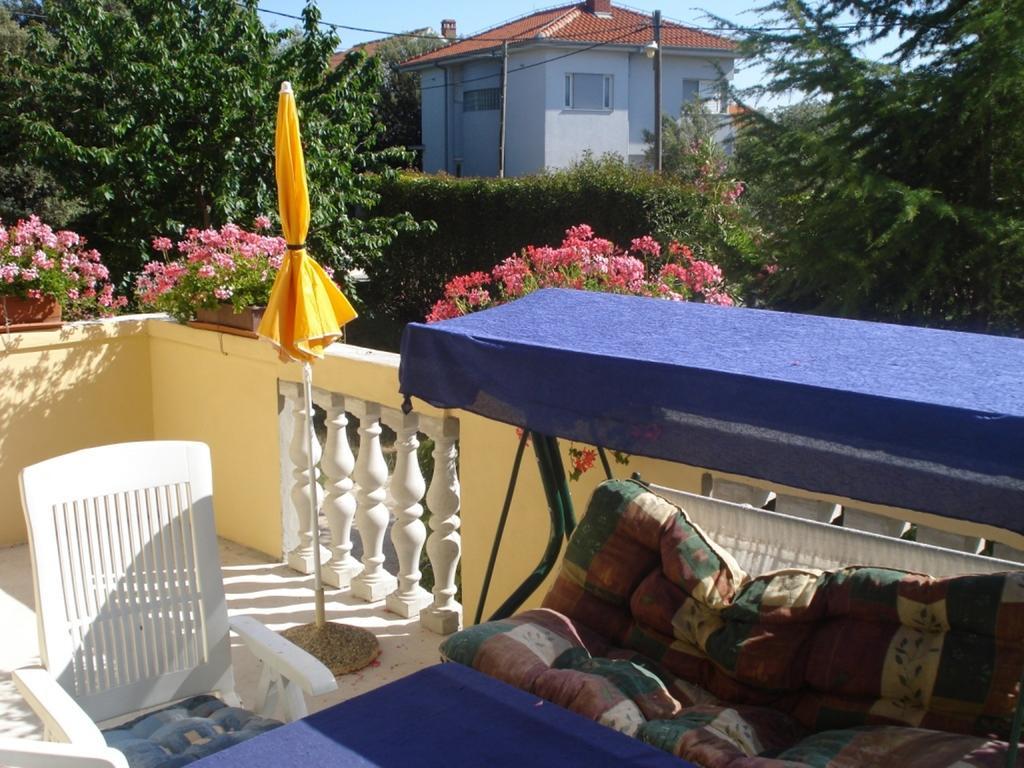 Apartments Xenia Petrcane Ruang foto
