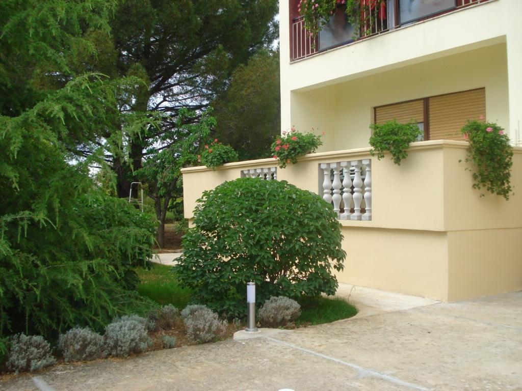 Apartments Xenia Petrcane Ruang foto